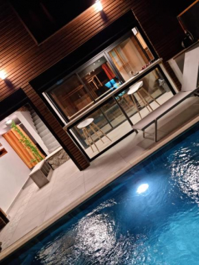 2 charmants LOFTS avec piscine